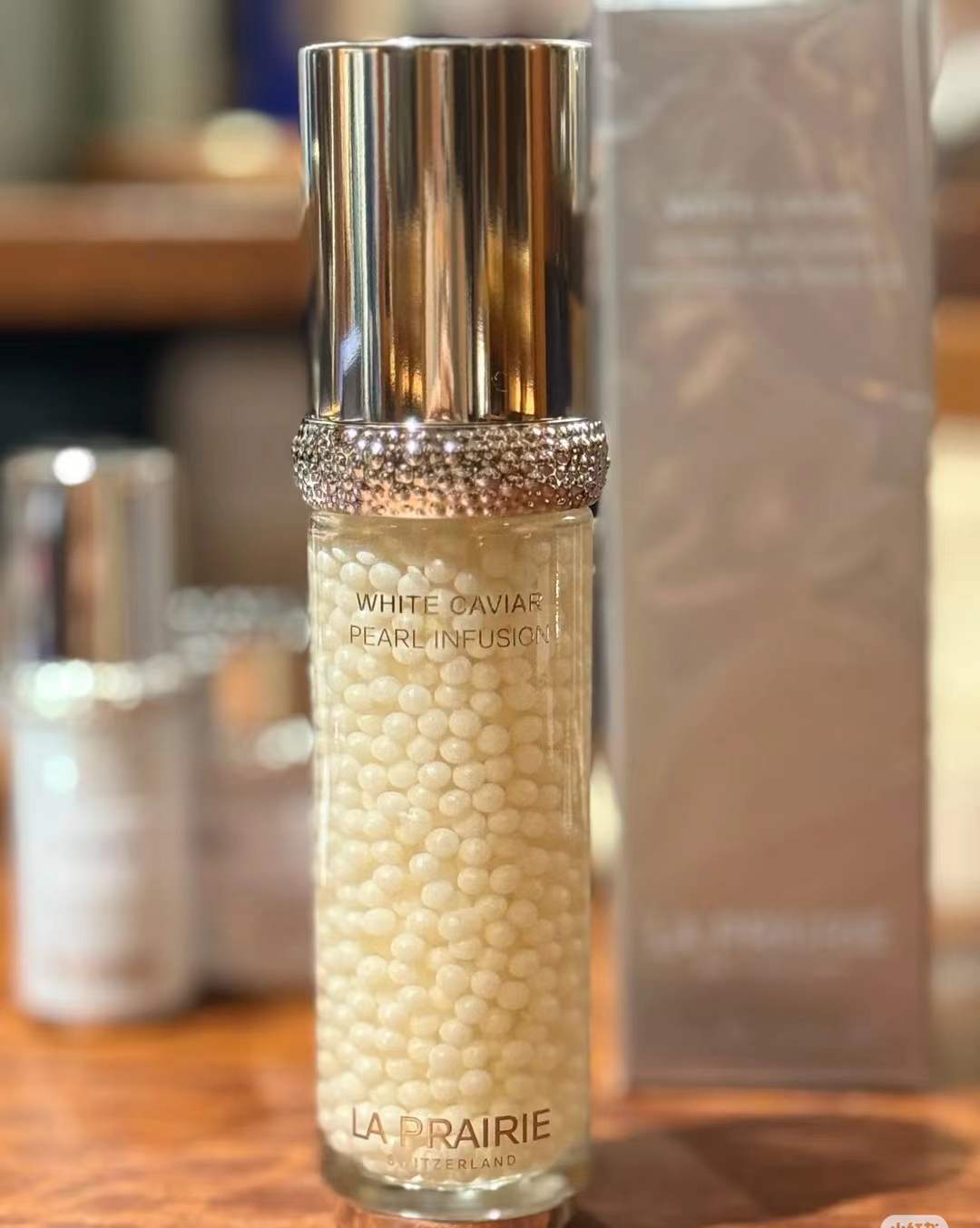 85! Esencia de Caviar de Perlas Blancas La Prairie 30ml