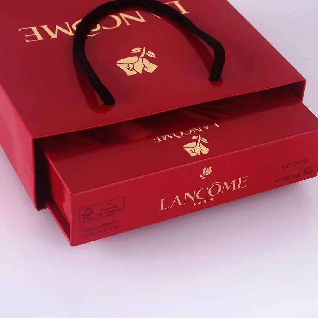 45! Set de tres muestras de lápiz labial Lancôme 3ml×3, tonos 196+275+279, con bolsa de regalo.