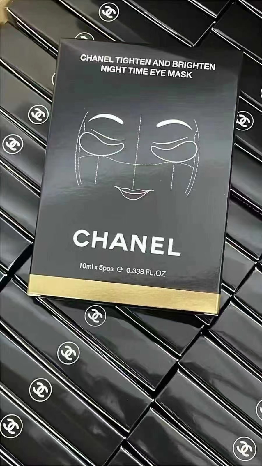 28! (Nota al realizar el pedido: mascarillas para ojos de Chanel, 5 unidades) Mascarillas para ojos de Chanel, 5 unidad…