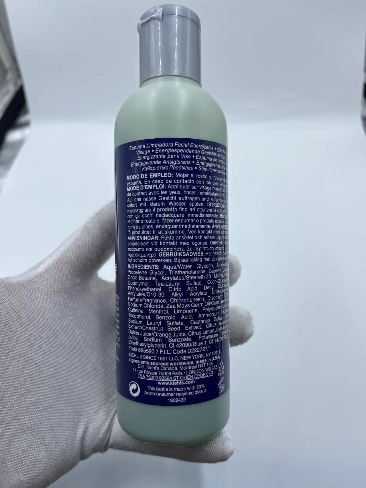 50💰
科颜氏男士洗面奶250ml
科颜氏男士乳液125ml