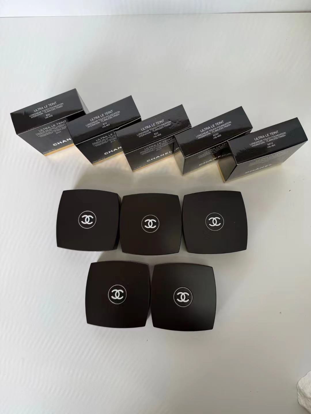 Nuevo modelo Chanel nueva versión de cojín de larga duración de acabado luminoso negro cuadrado 12g 5 colores: B00#, B1…