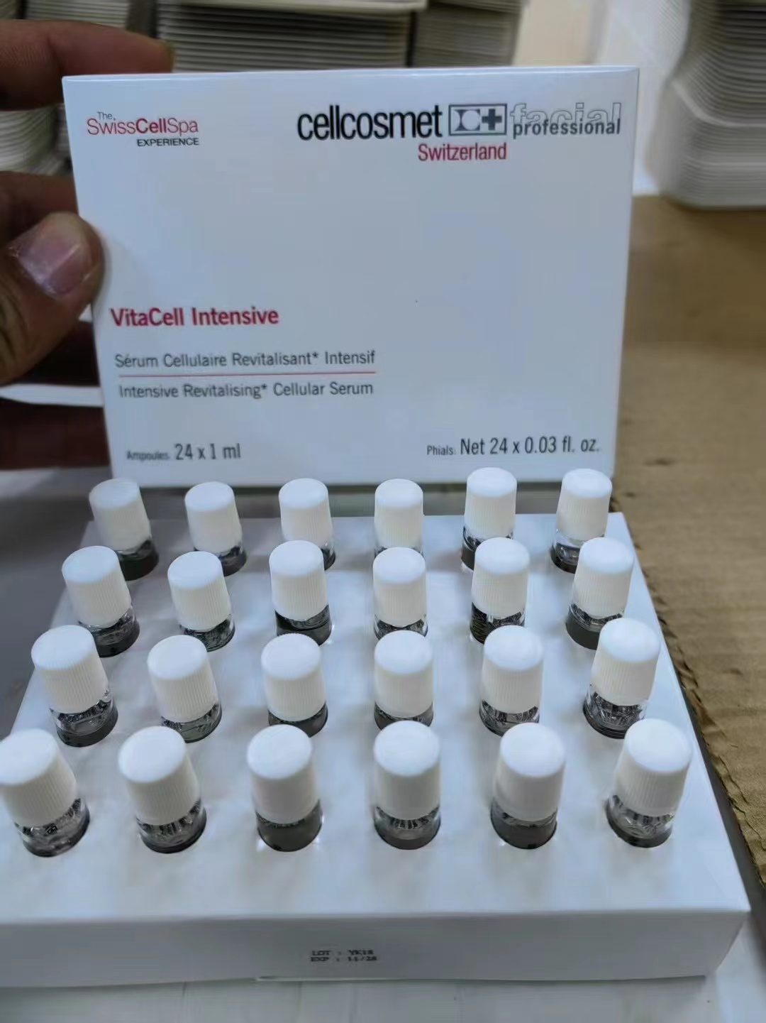 专/125💰
瑞妍羊胎素精华24支装院装！内含：1ml*24。