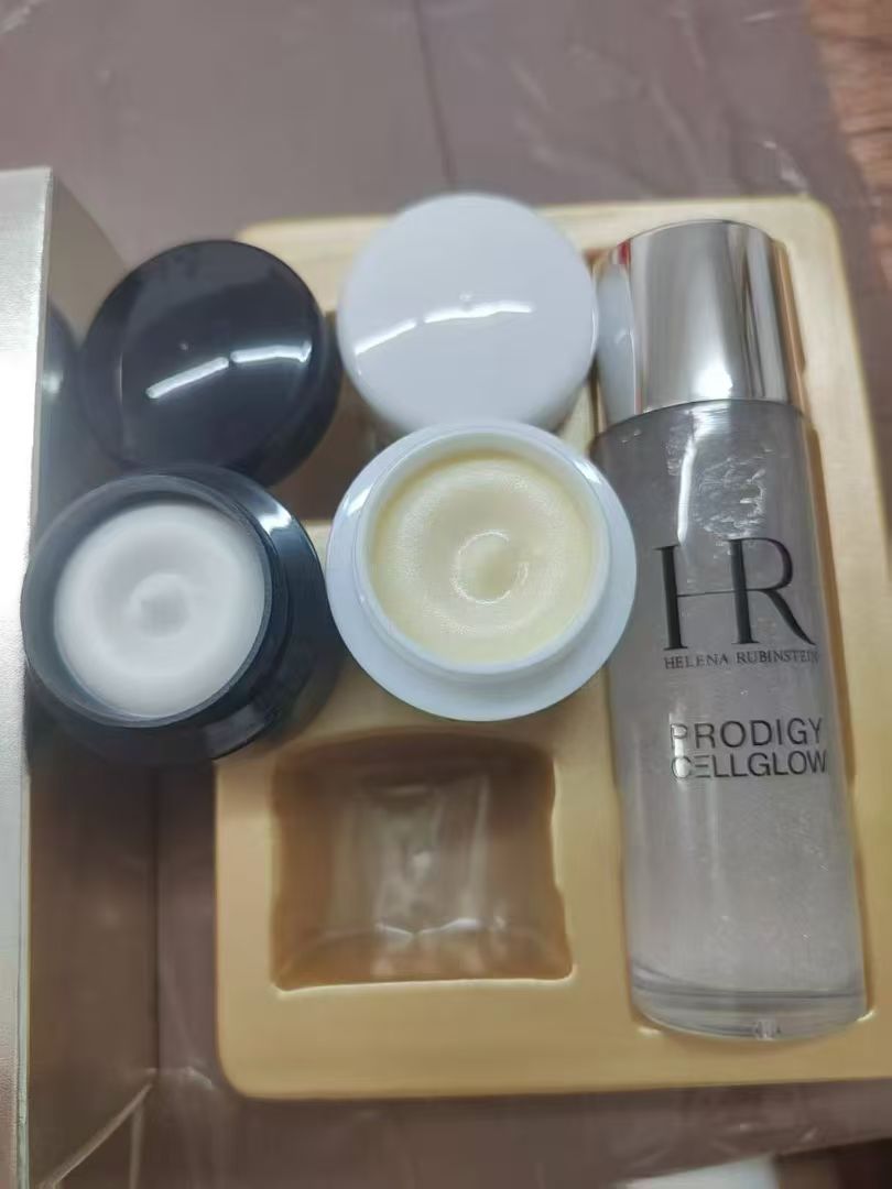 ¡45! (Nota al hacer pedido: set de muestras de Helena Rubinstein versión Mingtong, 3 piezas) Set de muestras HR Helena …