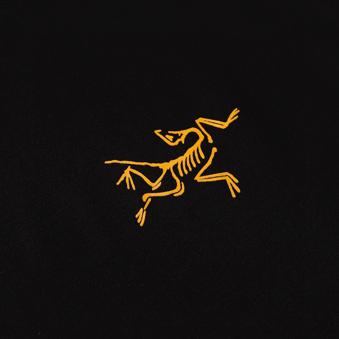 High-End Women’s Suit by Arcteryx: Original Custom Design, Double Gauze Material, White/Black, S-XL Sizes - 图片 5