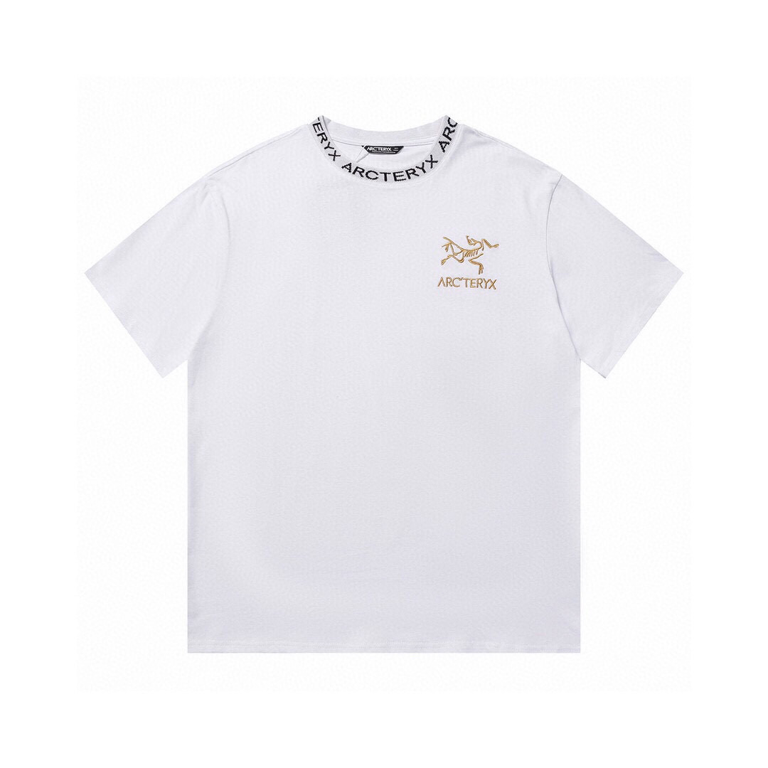 High-End Women’s Suit with Arcteryx T-Shirts and Custom Embroidery - 图片 2