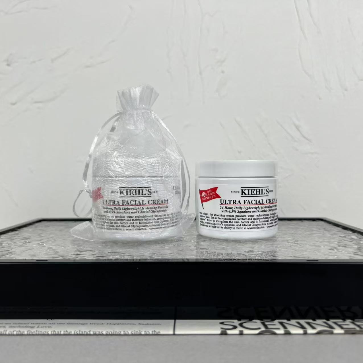 30 调价！ （下单备注：明通新版高保湿面霜125ml） 明通版新版科颜氏高保湿面霜125ml！它家销量第一的面霜，用冰川冷冻保护蛋白滋润护肤，用沙漠植物白茅根提取物保持水分，这样一款面霜超保湿，好吸收，不油腻，一年四季都可用。可配中文标…