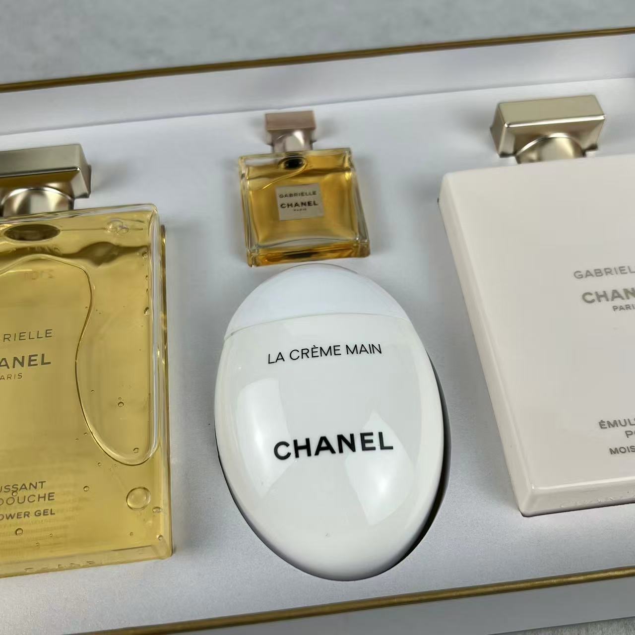 香奈儿 Chanel 高定典藏典雅居所生活方式奢华家居家纺四件套摆件 #F1294AB0 6