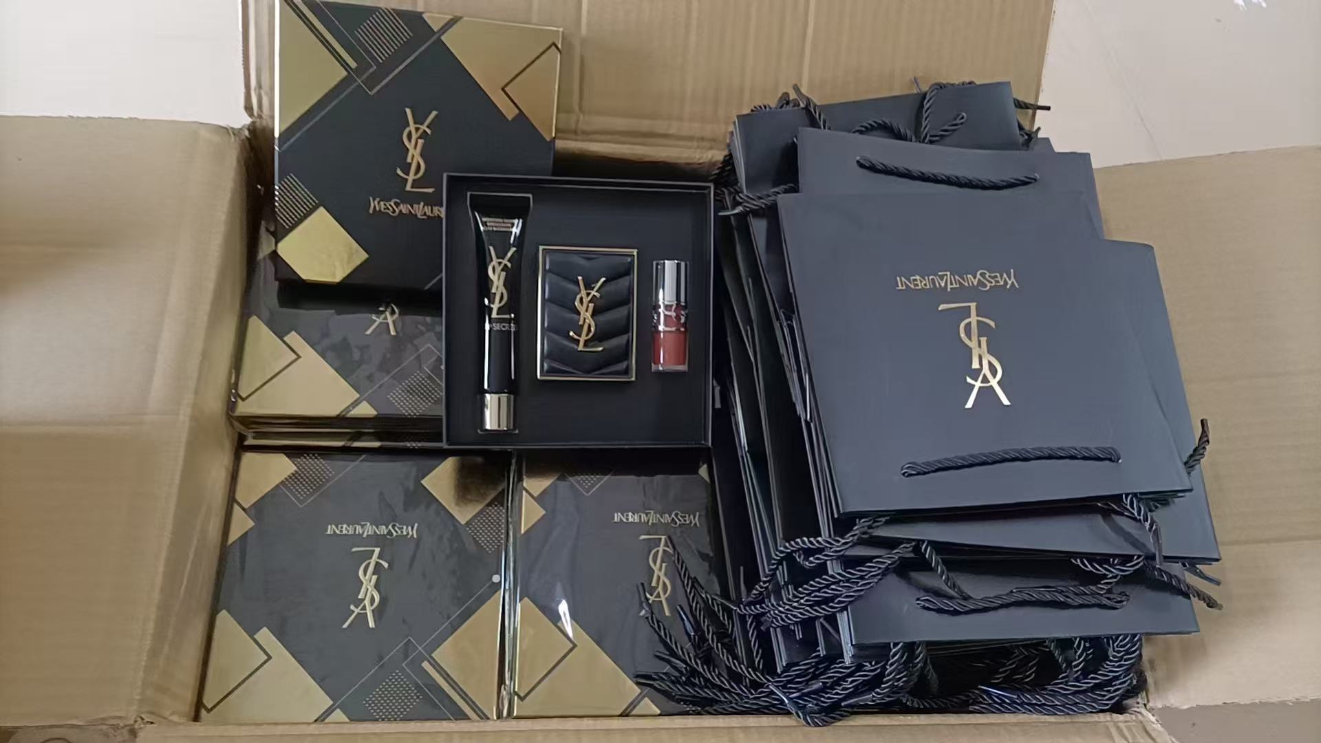 Saint Laurent Luxury Beauty Skincare Lipstick Cosmetics Ref.280F86AA 8