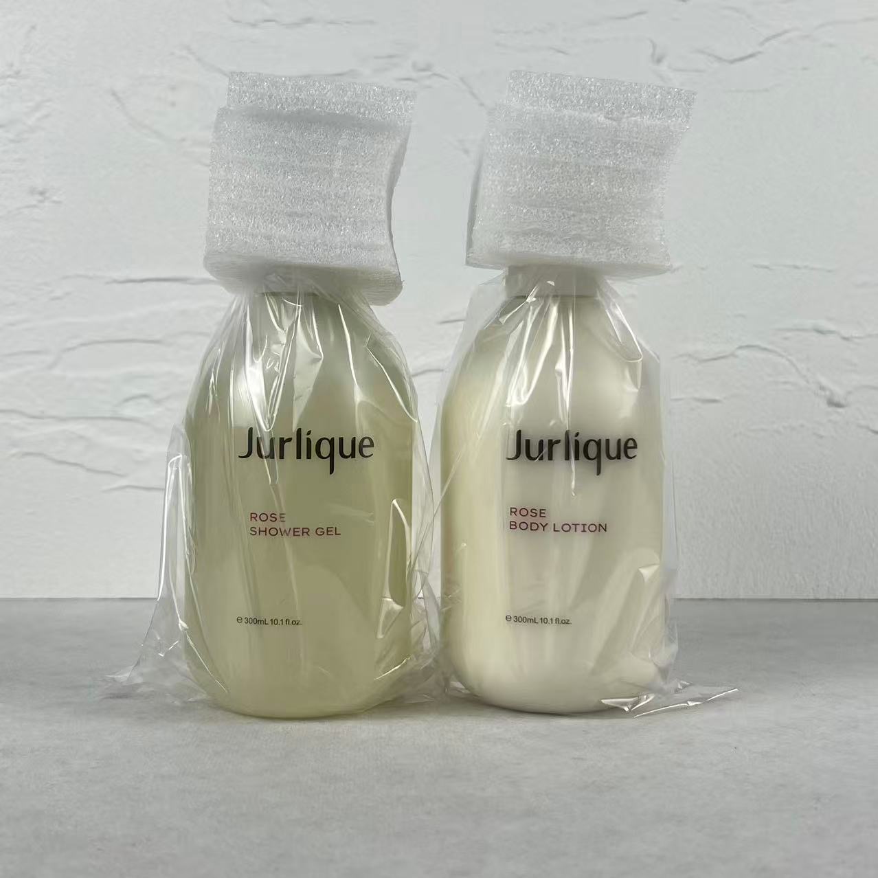 28. Loción corporal Jurlique 300ml 28. Gel de ducha Jurlique 300ml 🔜 Calidad uno a uno❗ Loción corporal Jurlique 300ml…