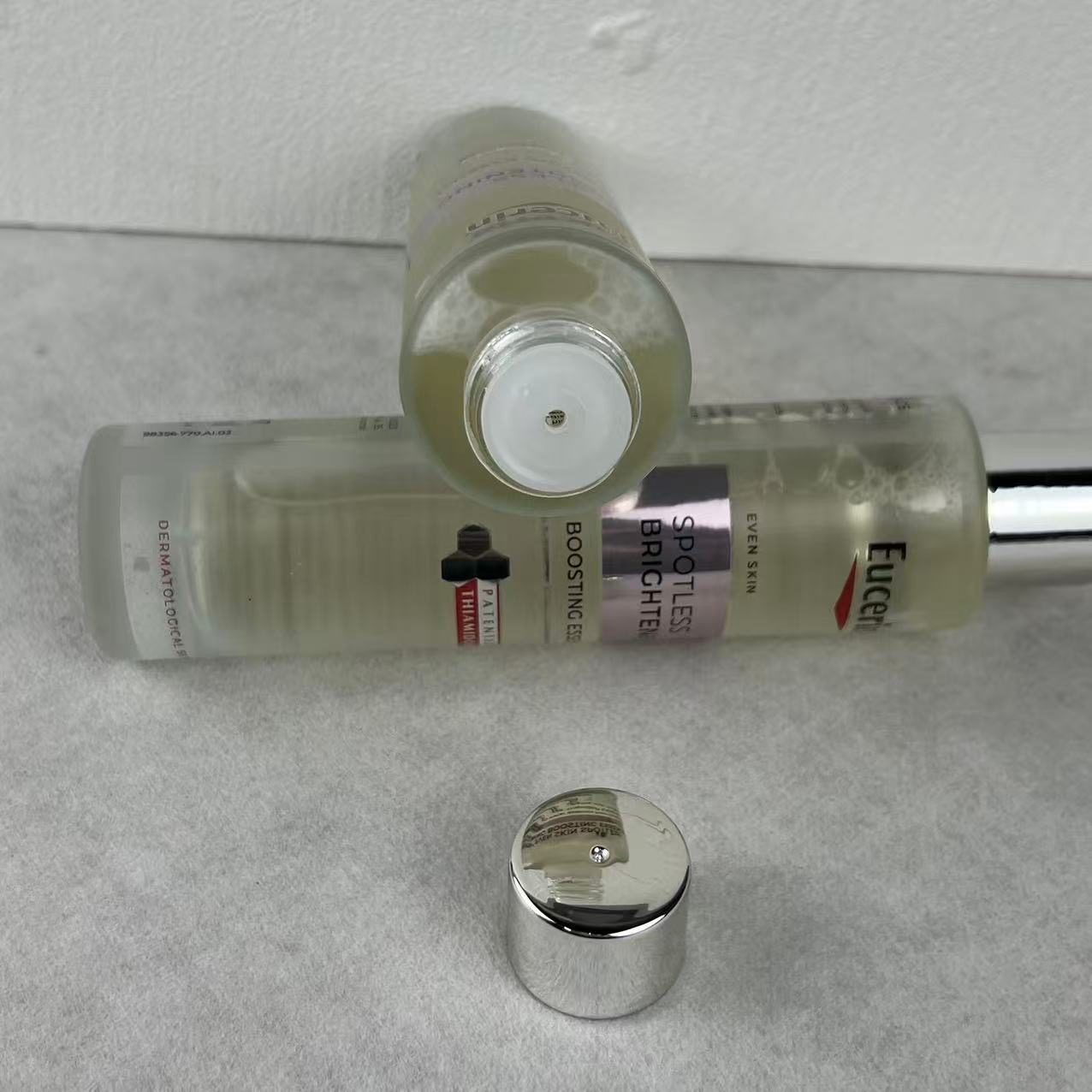 60。二代优色林精华水爽肤水100ml
🔜 一比一质量❗️二代优色林精华水爽肤水100ml
件72支  现货供应🔥