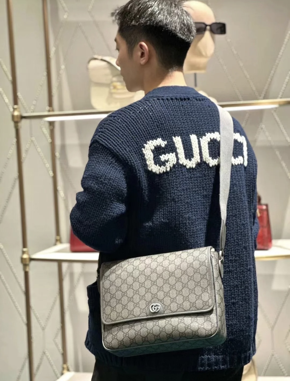 Gucci Ophidia series messenger bag, double GG matching