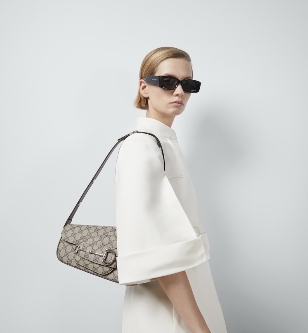 gucci Horsebit 1955 series small asymmetric horsebit shoulder bag, handsome and beautiful