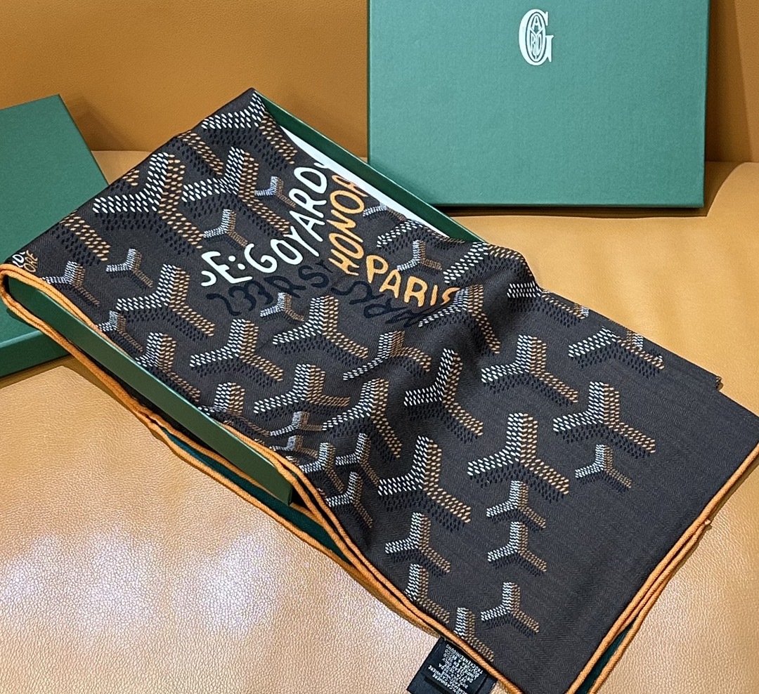 【戈雅】新品 【双层双面两色丝绒长巾 】春季 随意切换造型 小巧又不失优雅的款式 高级时尚又不会过于张扬