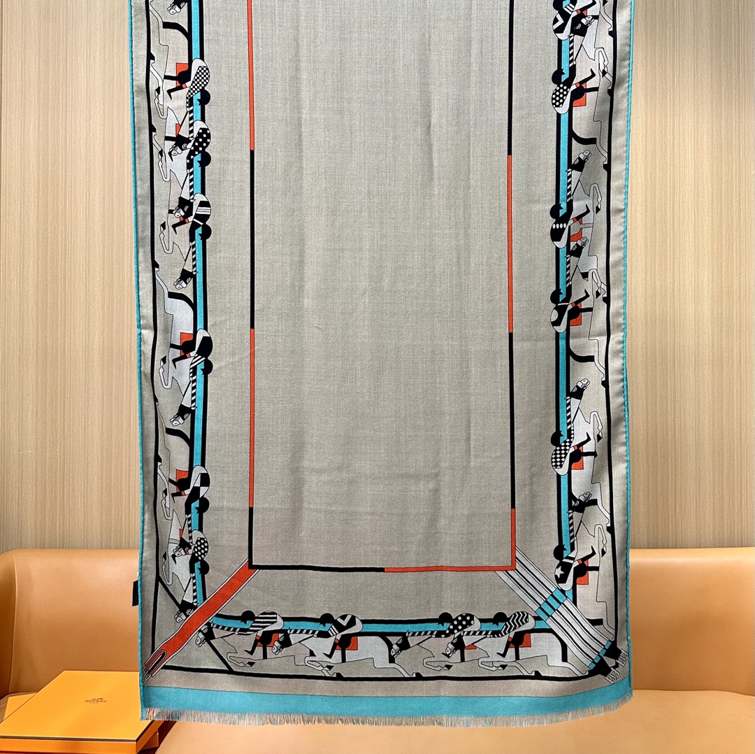 重磅来袭❤️ 强烈推荐🧱
Hermes  丝绒长巾 【高端双面同色】