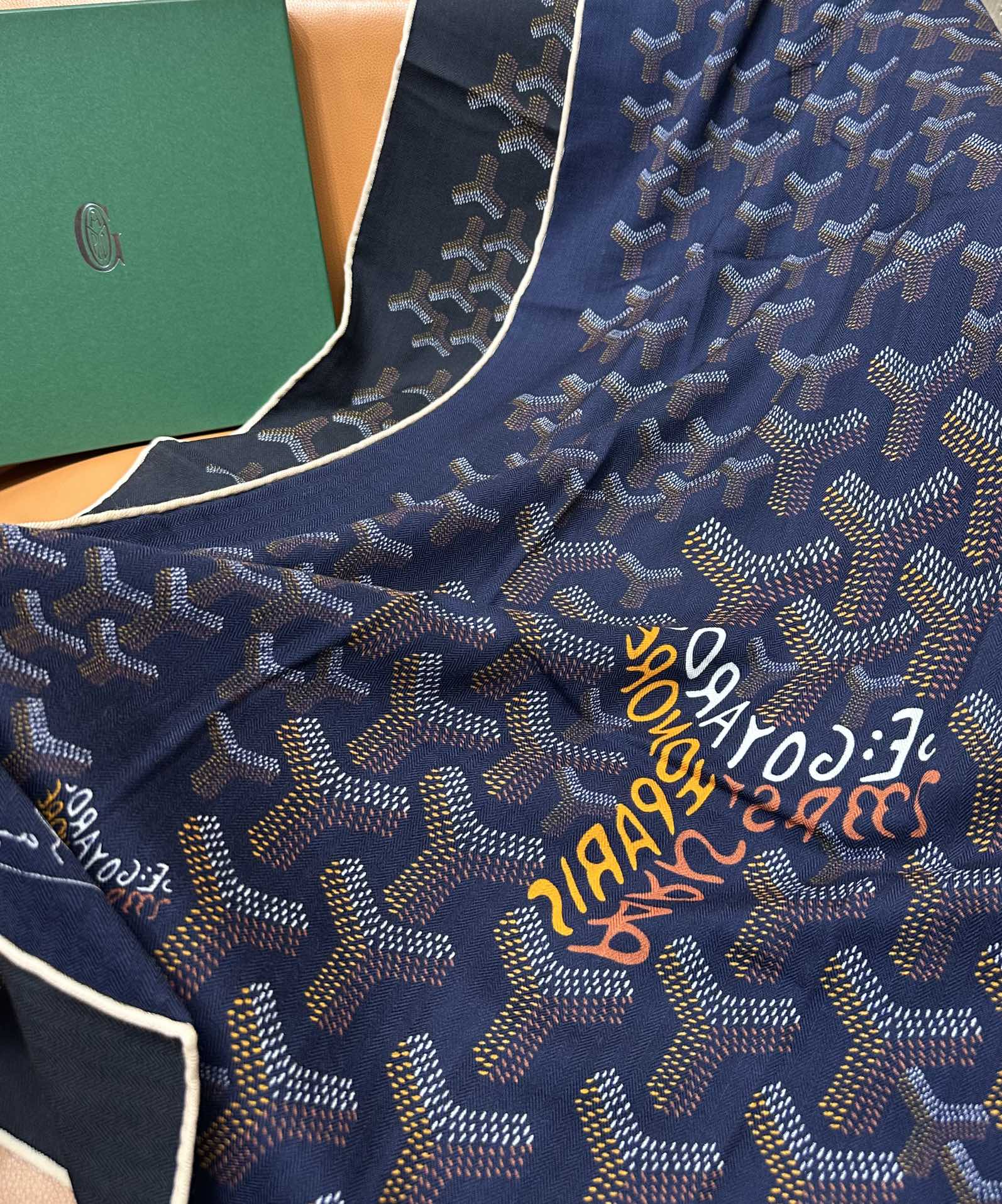 【戈雅】新品 【双层双面两色丝绒长巾 】春季 随意切换造型 小巧又不失优雅的款式 高级时尚又不会过于张扬