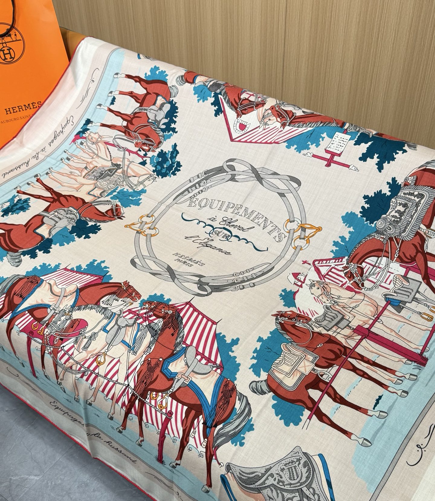 𝐇𝐞𝐫𝐦𝐞𝐬 • 𝟐𝟔ꫛꫀꪝ《马具优雅美学》140双面方巾【双面异色 丝毛款】H家羊绒新款 买了都说好看