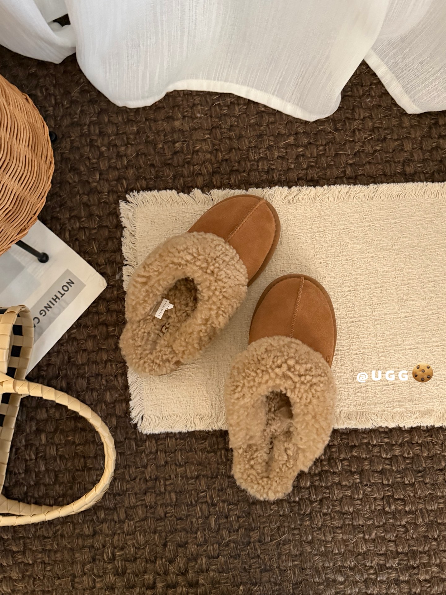 🔥UGG泰迪🐻毛毛星拖，三色，35-40码！