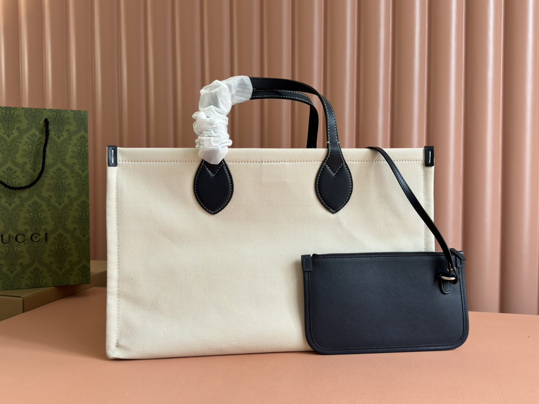 Gucci Beige and Navy tote everyday