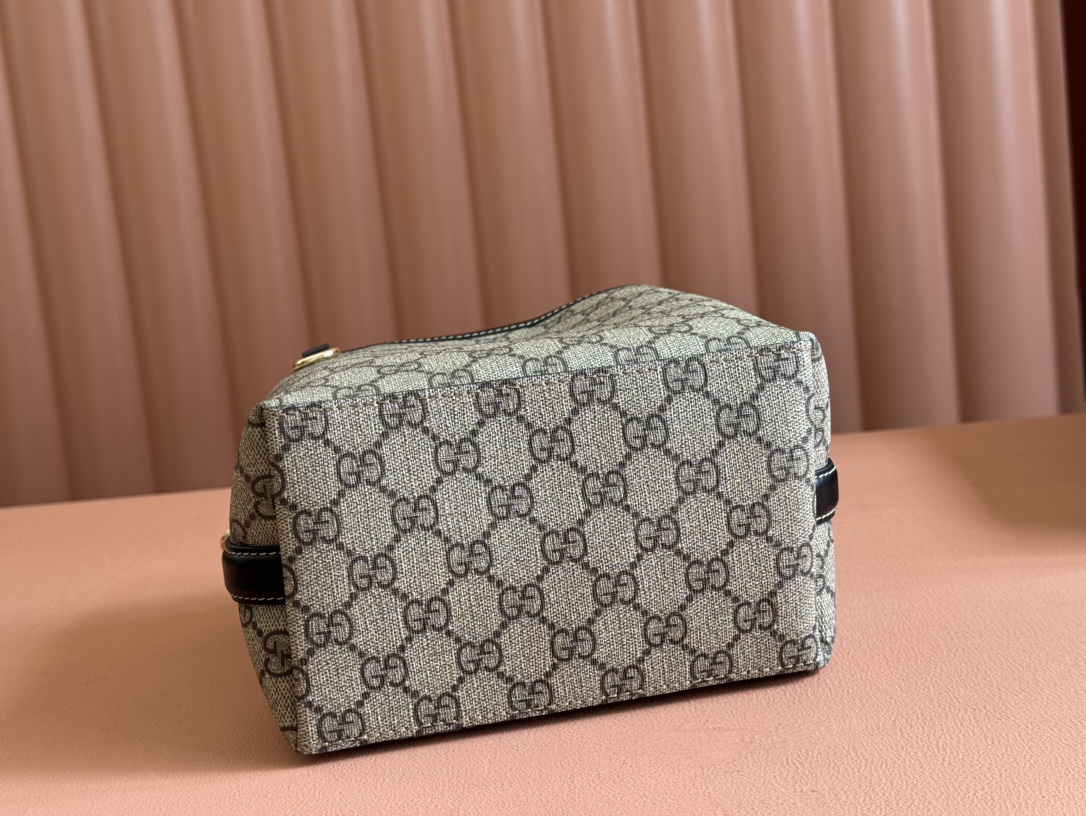 Gucci Ophidia GG Supreme Beige Ebony crossbody everyday