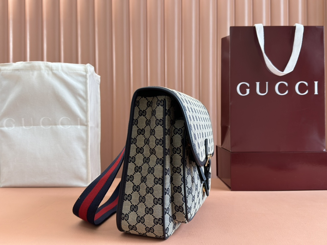Gucci 24 pairs of editions first launched at counters