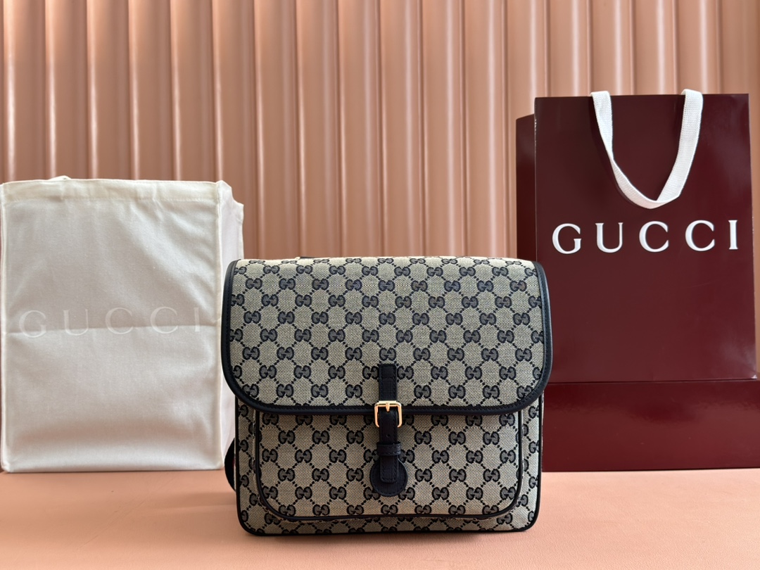 Gucci GGs new messenger bag is officially on sale at 793823