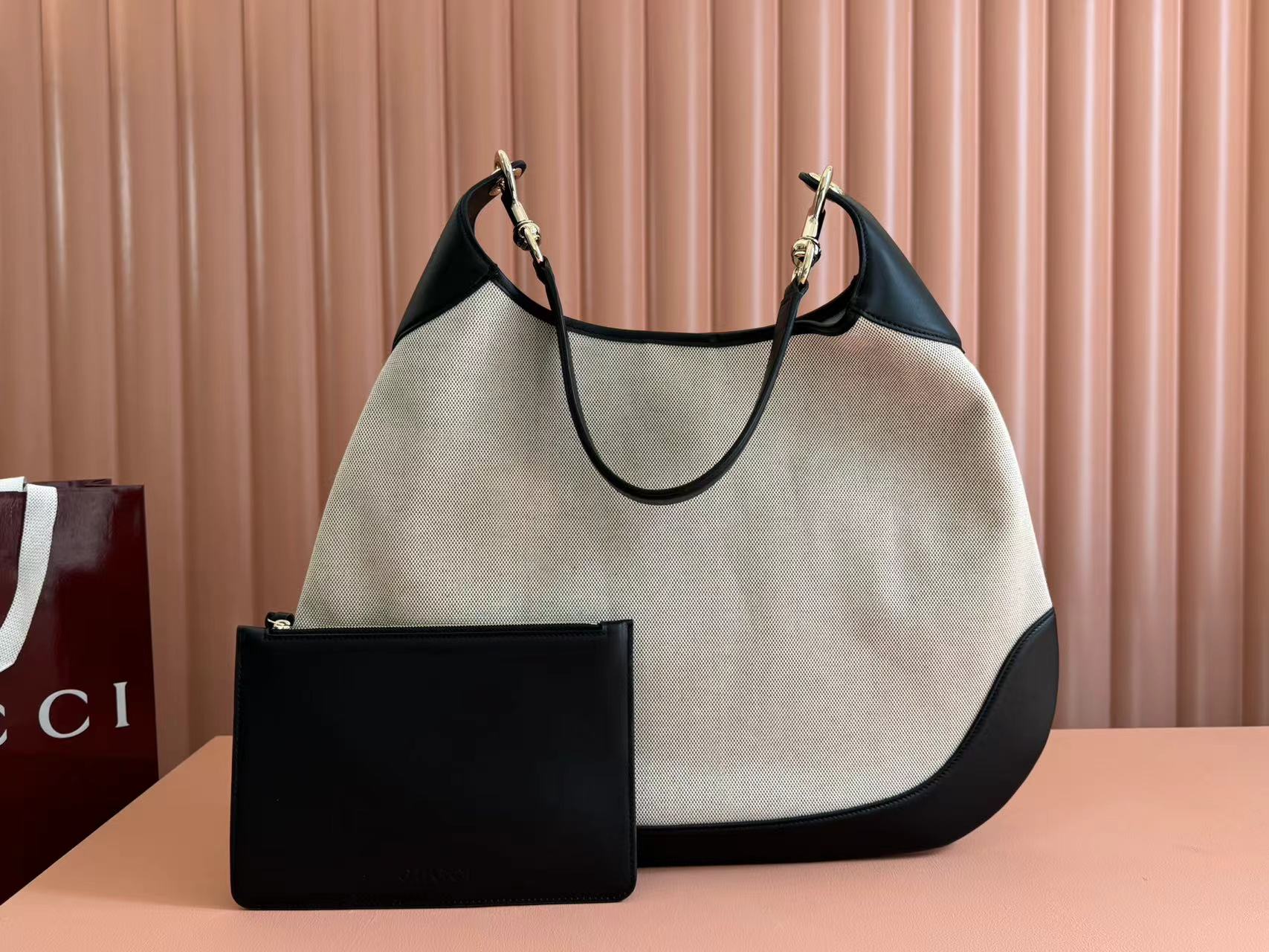 Gucci GG Body double lock medium shoulder bag 815924.