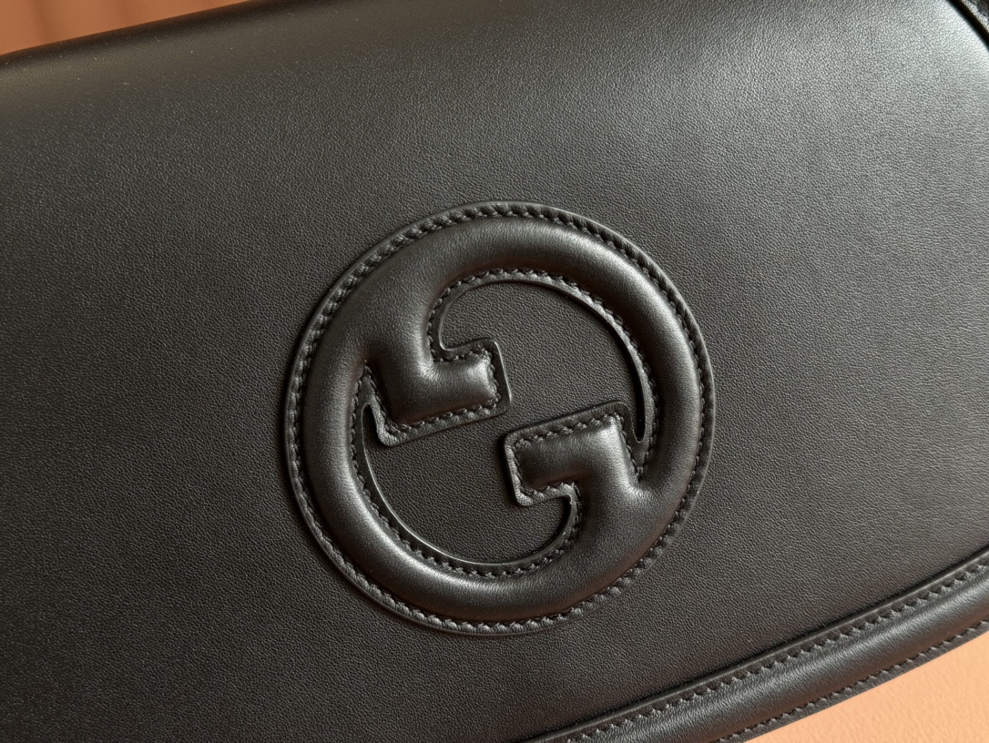Gucci Blondie Black shoulder everyday