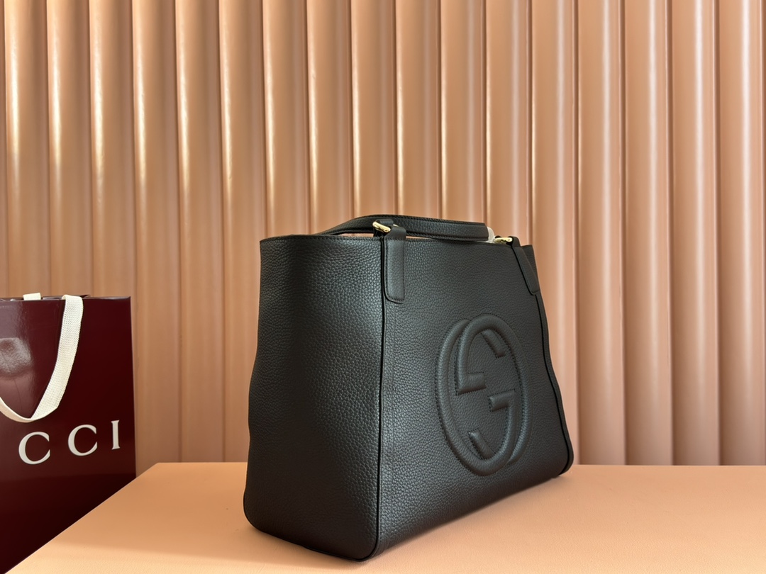 Gucci Black Leather Soho Tote Bag with Tassel and Embossed GG Logo 5 i1731145101 7993 0