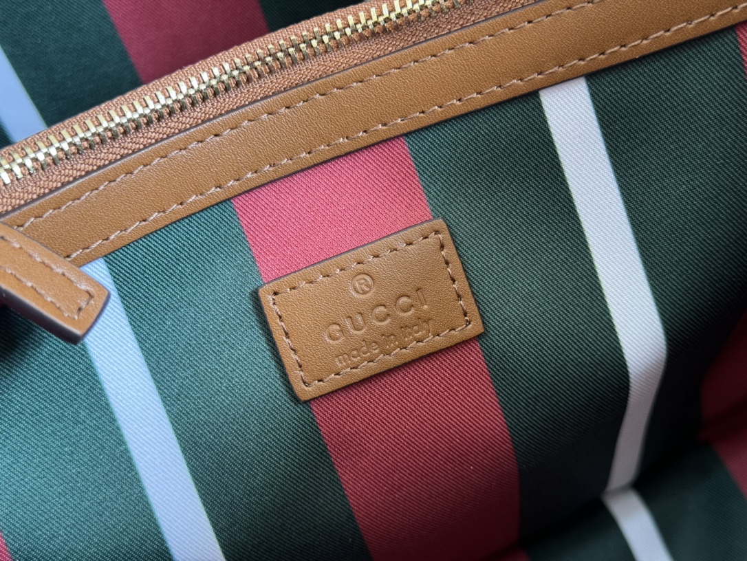 Gucci bag GG Emblem — photo 8