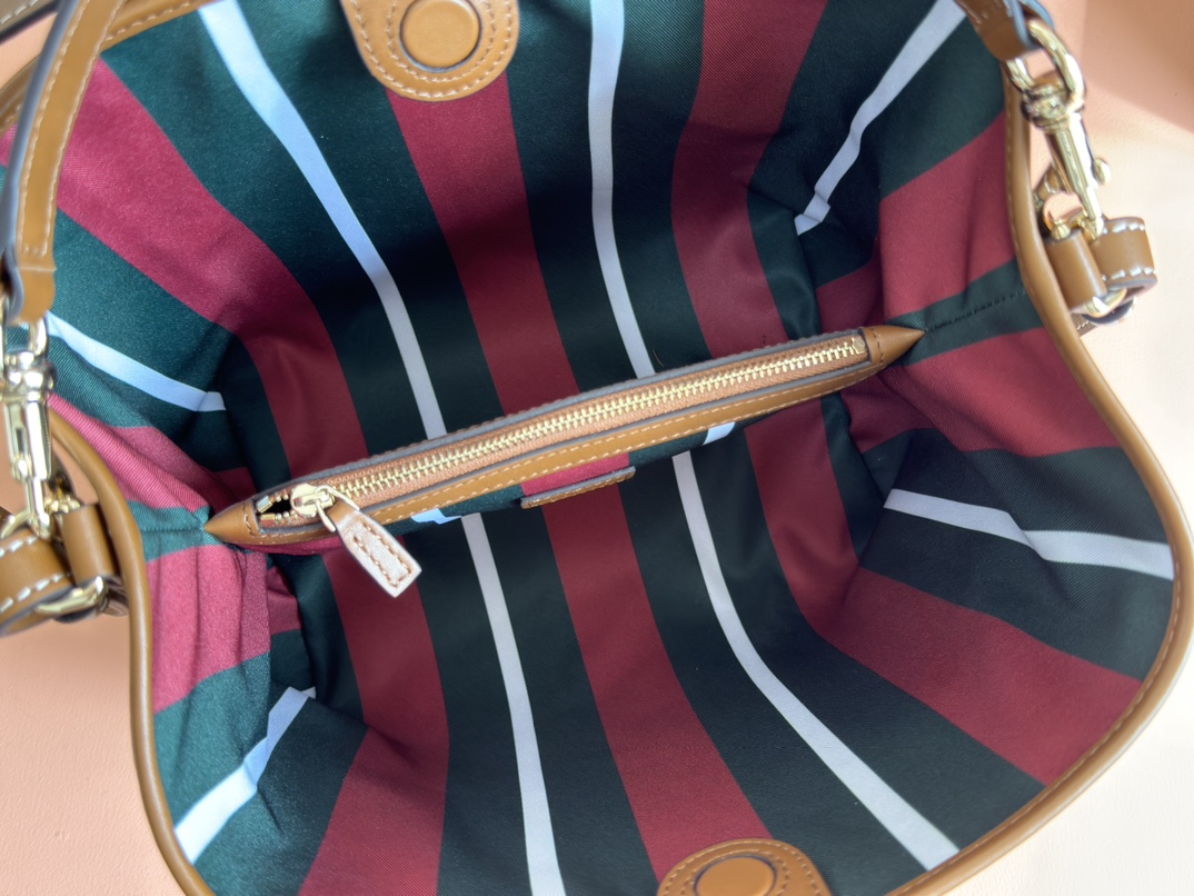 Gucci bag GG Emblem — photo 9