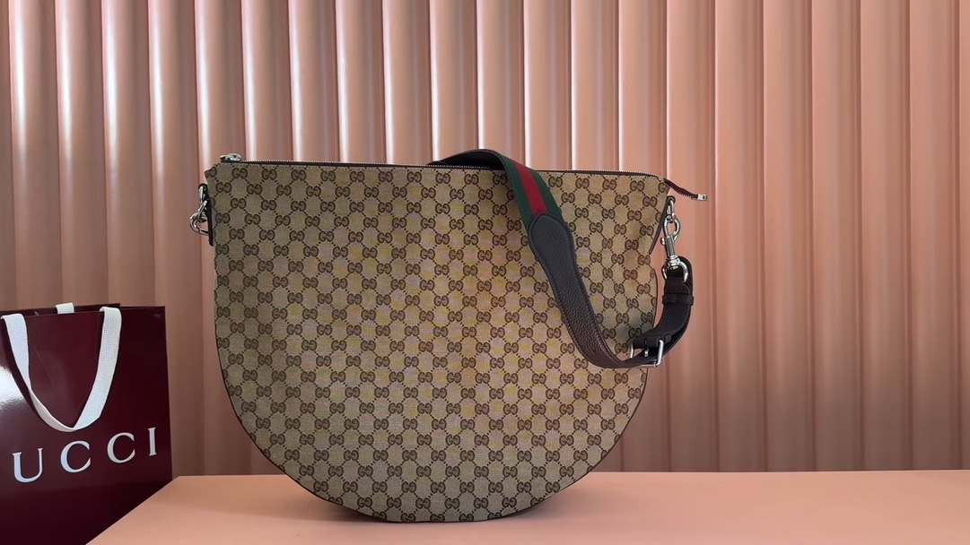 Gucci First release at the rare edition counter