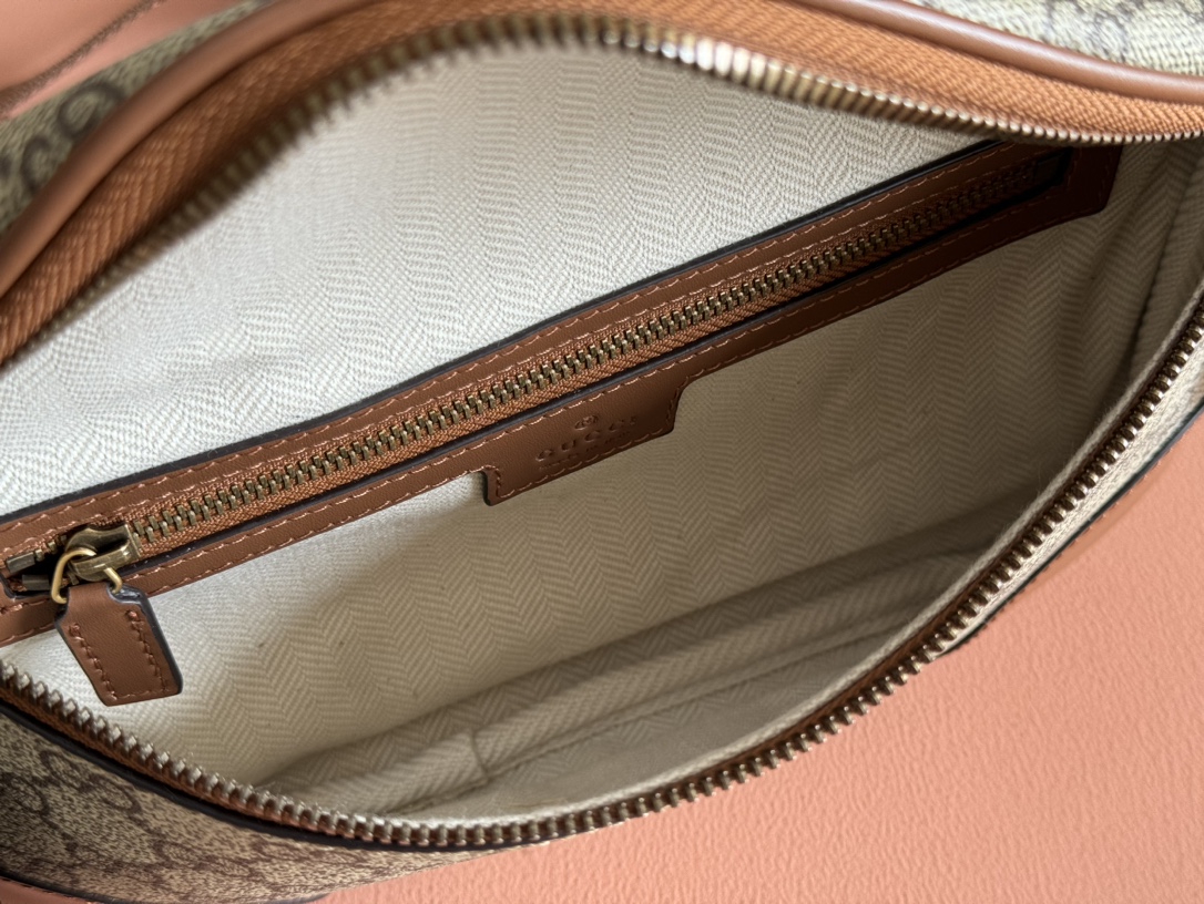 Gucci GG Emblem GG Supreme beige and brown crossbody