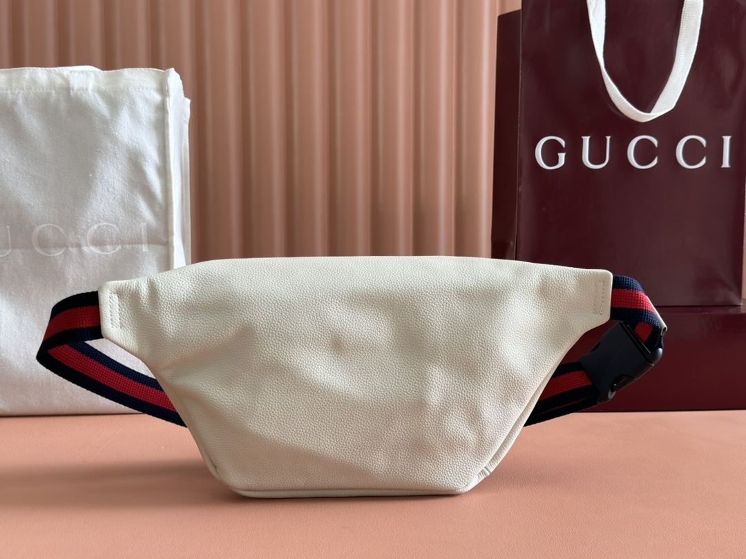 Gucci 493869 White 28 18 8cm everyday