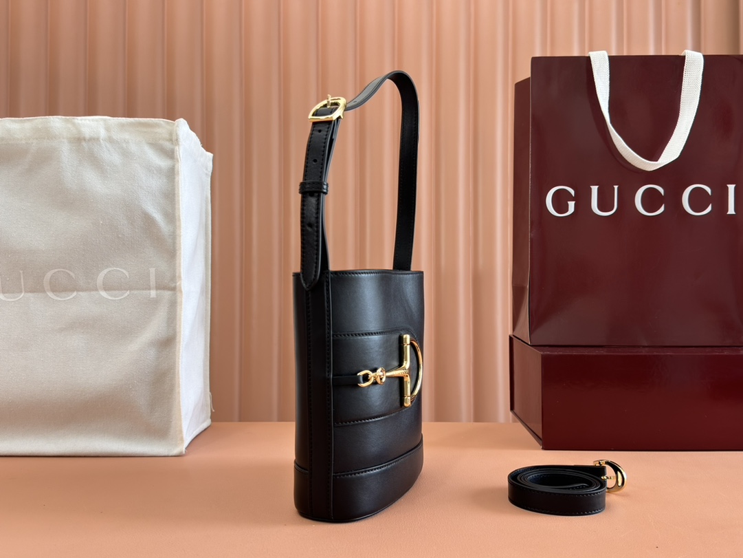 Gucci 73 mini bucket bag Black mini shoulder everyday