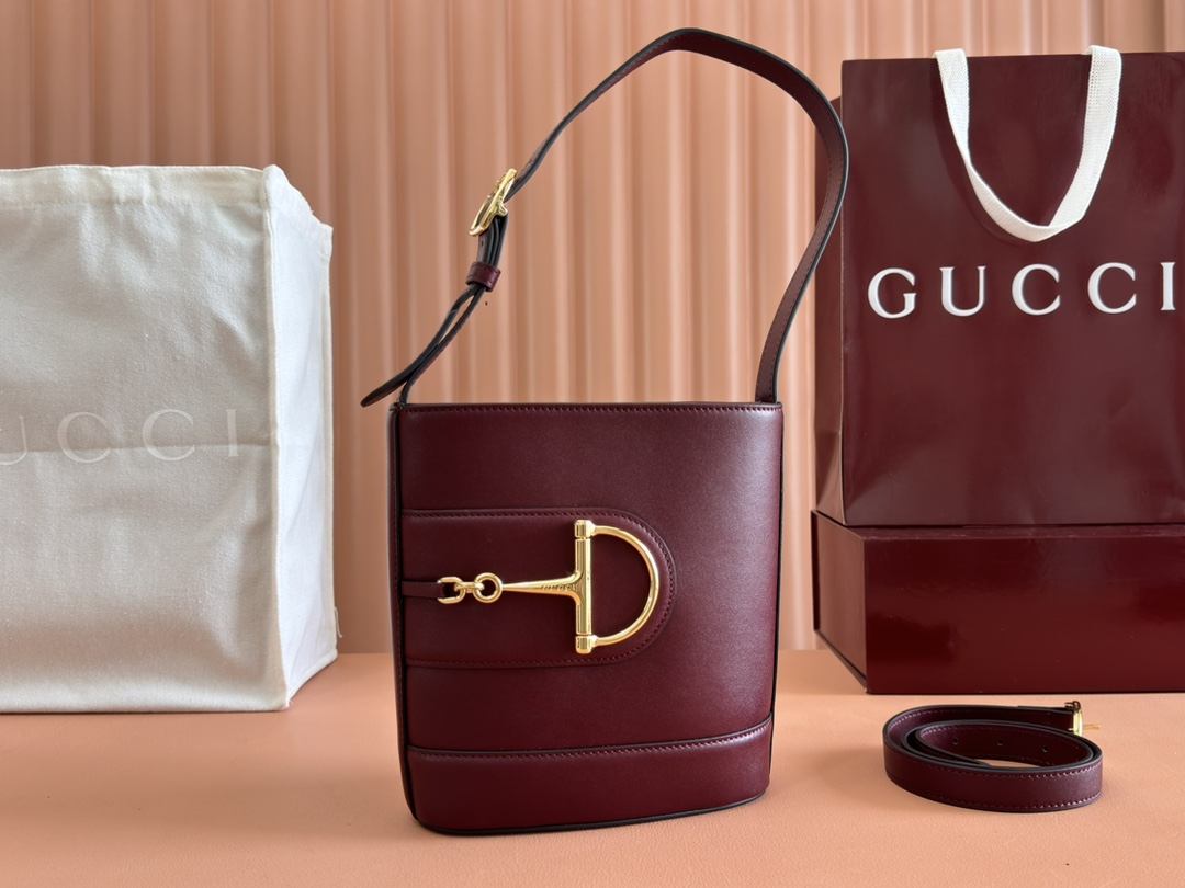Gucci Burgundy mini crossbody everyday