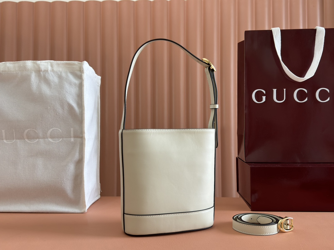 Gucci 73 White mini shoulder everyday