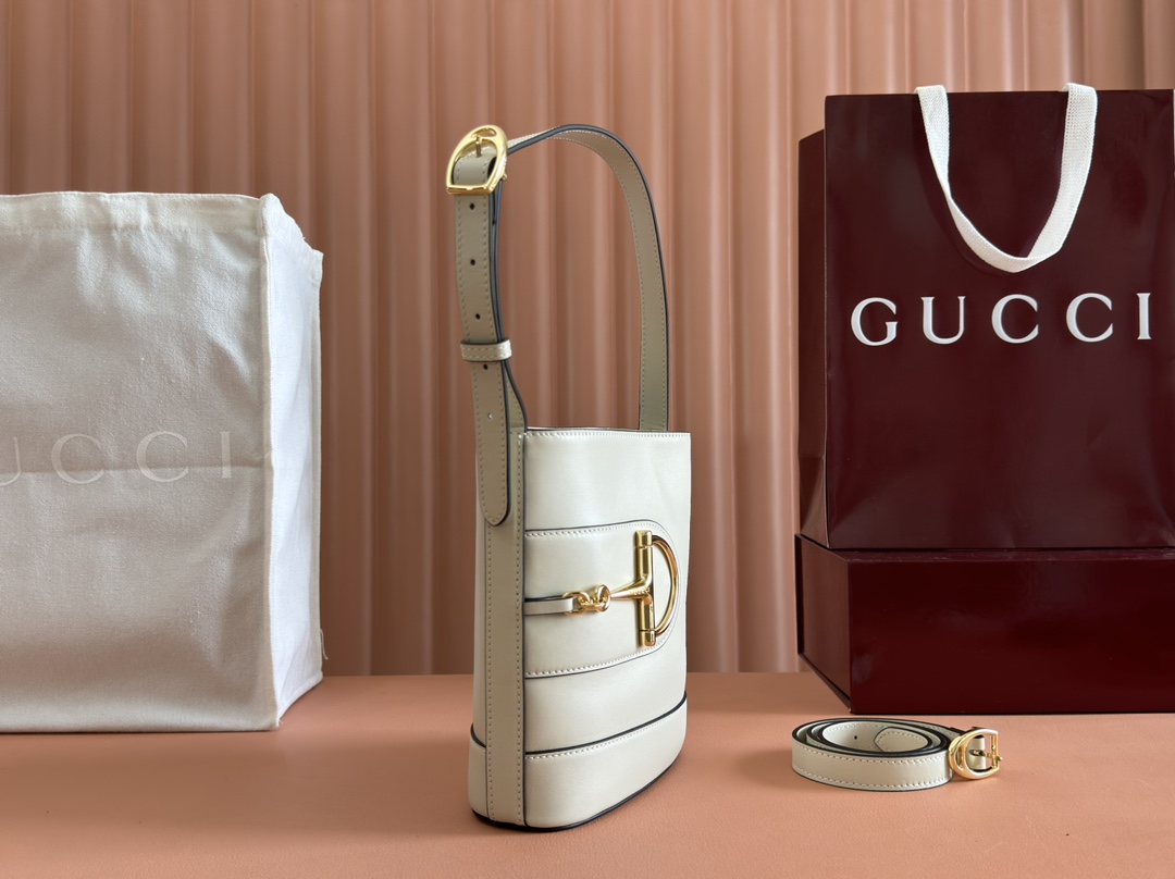 Gucci 73 White mini shoulder everyday