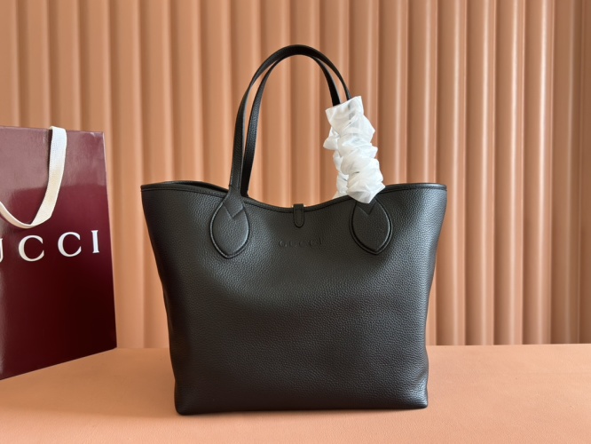 Gucci Totissima Reversible Tote Bag, Leather and Canvas, 30(50)x27x23cm 1 Gucci Totissima Reversible Tote Bag, Leather and Canvas, 30(50)x27x23cm