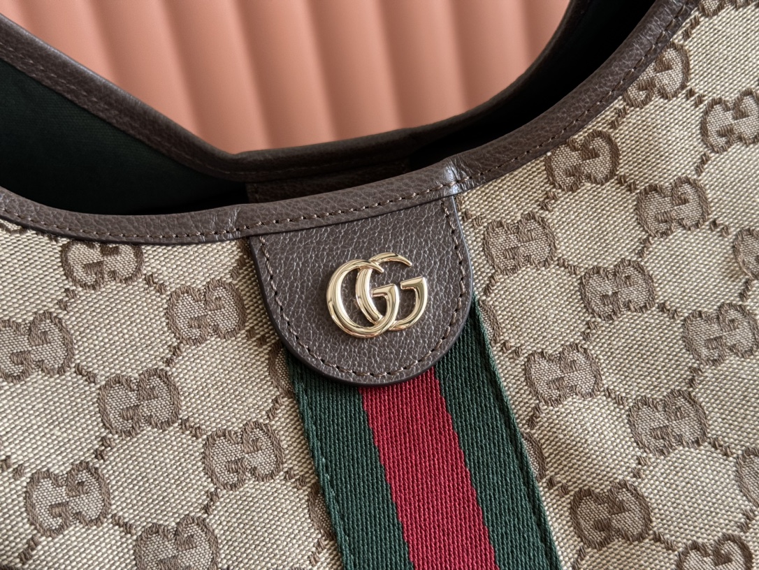 Gucci Giglio Large Tote Bag in Beige and Brown GG Canvas with Pouch 6 i1749810151 9463 1