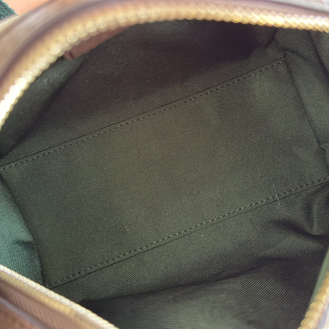 Gucci Mini Duffle Bag in Beige and Dark Brown Gucci Letter Pattern Canvas 10 i1751368371 9842 2