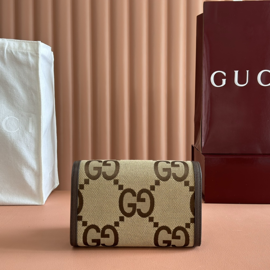 Gucci 401231 GG Supreme beige brown 20 13 5 4cm crossbody everyday