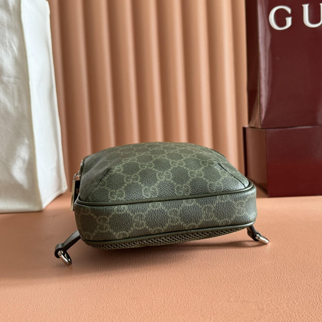 Gucci Supremee Canvas Messenger Bag - Forest Green Leather Trim - Model 822073 5 i1756977557 7610 4
