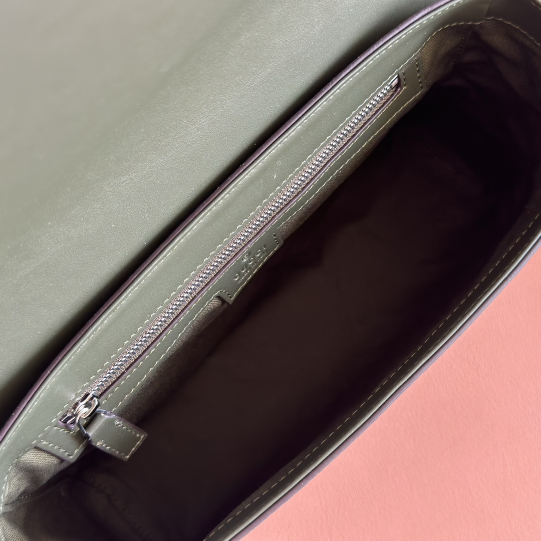 Gucci Green Messenger Bag with Gucci Letter Pattern - Medium Size 10 i1757499457 2992 7