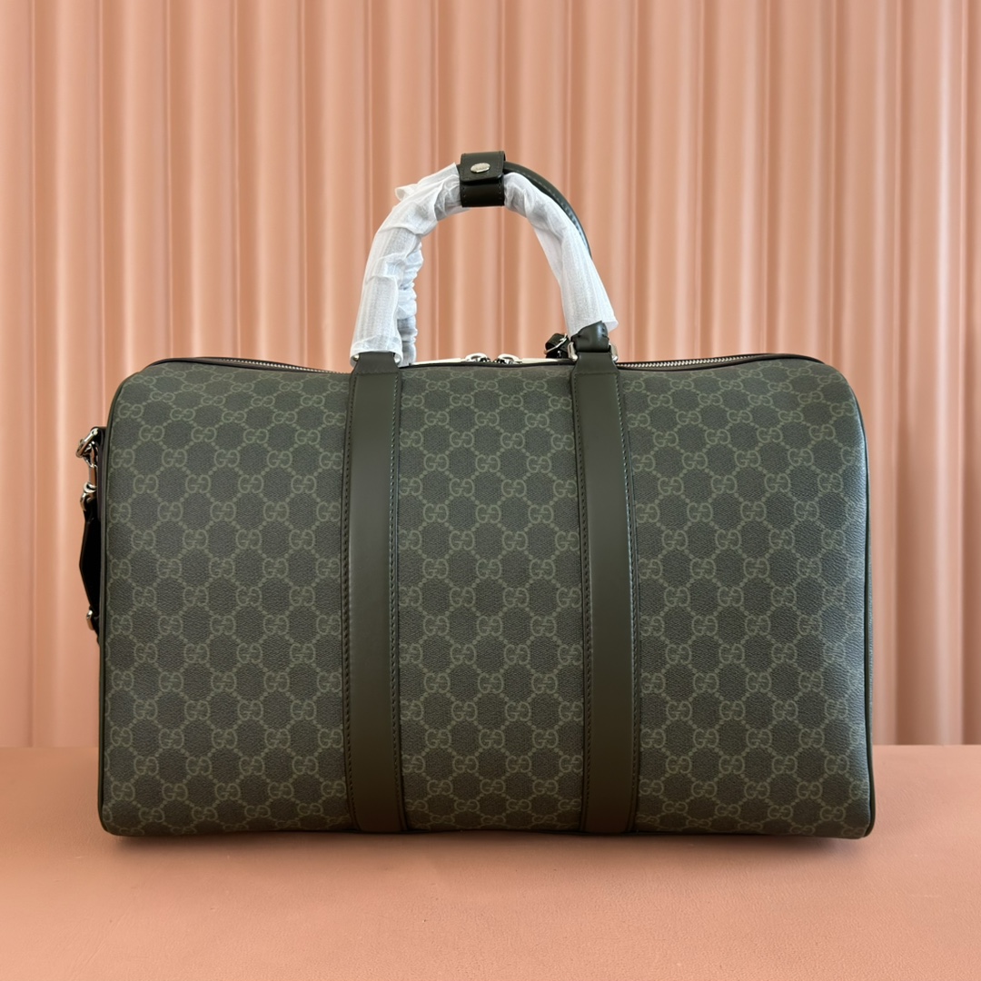 Gucci Supreme Canvas Duffle Bag: Classic Style for Your Next Adventure 2 i1757499504 8284 0