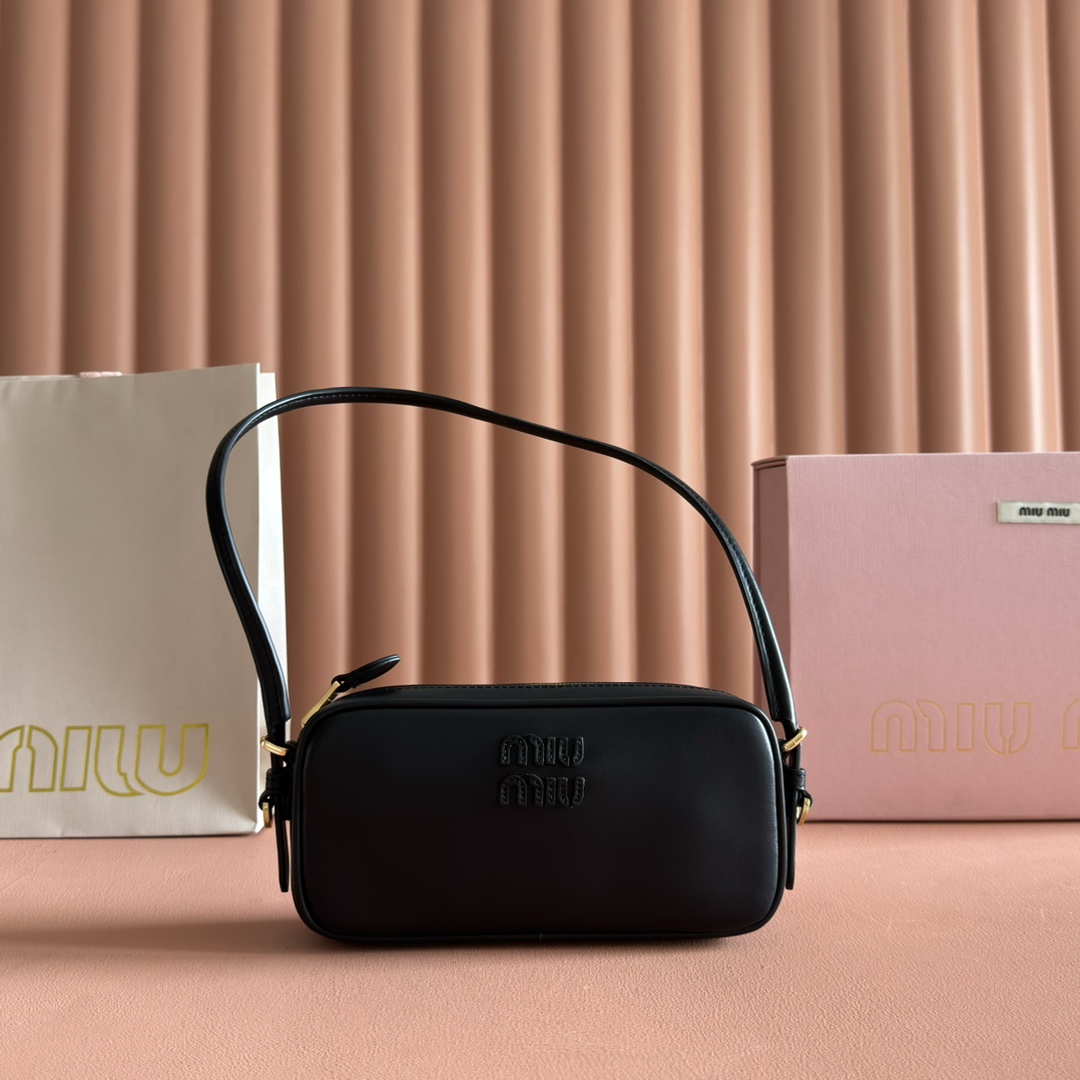 Miu Miu Leather Small Handbag, Adjustable Strap, Zipper Closure