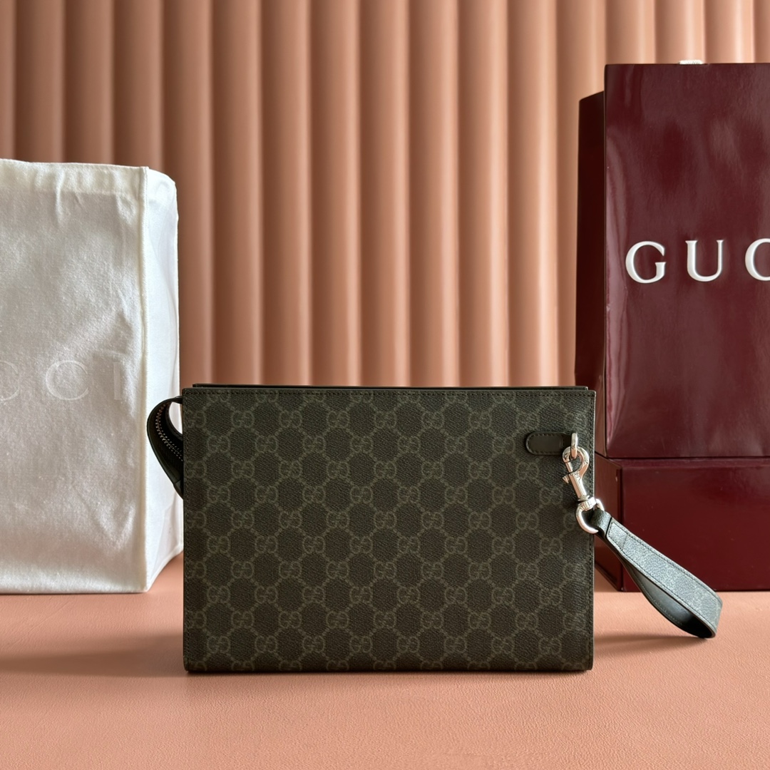 Gucci Supreme Canvas Clutch with Detachable Wrist Strap - Forest Green 3 i1758191926 2867 8