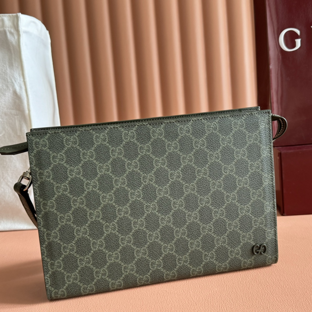 Gucci Supreme Canvas Clutch with Detachable Wrist Strap - Forest Green 7 i1758191926 7389 1