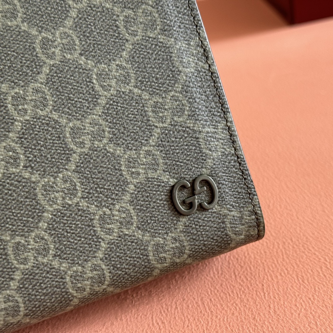 Gucci Supreme Canvas Clutch with Detachable Wrist Strap - Forest Green 6 i1758191926 936 5