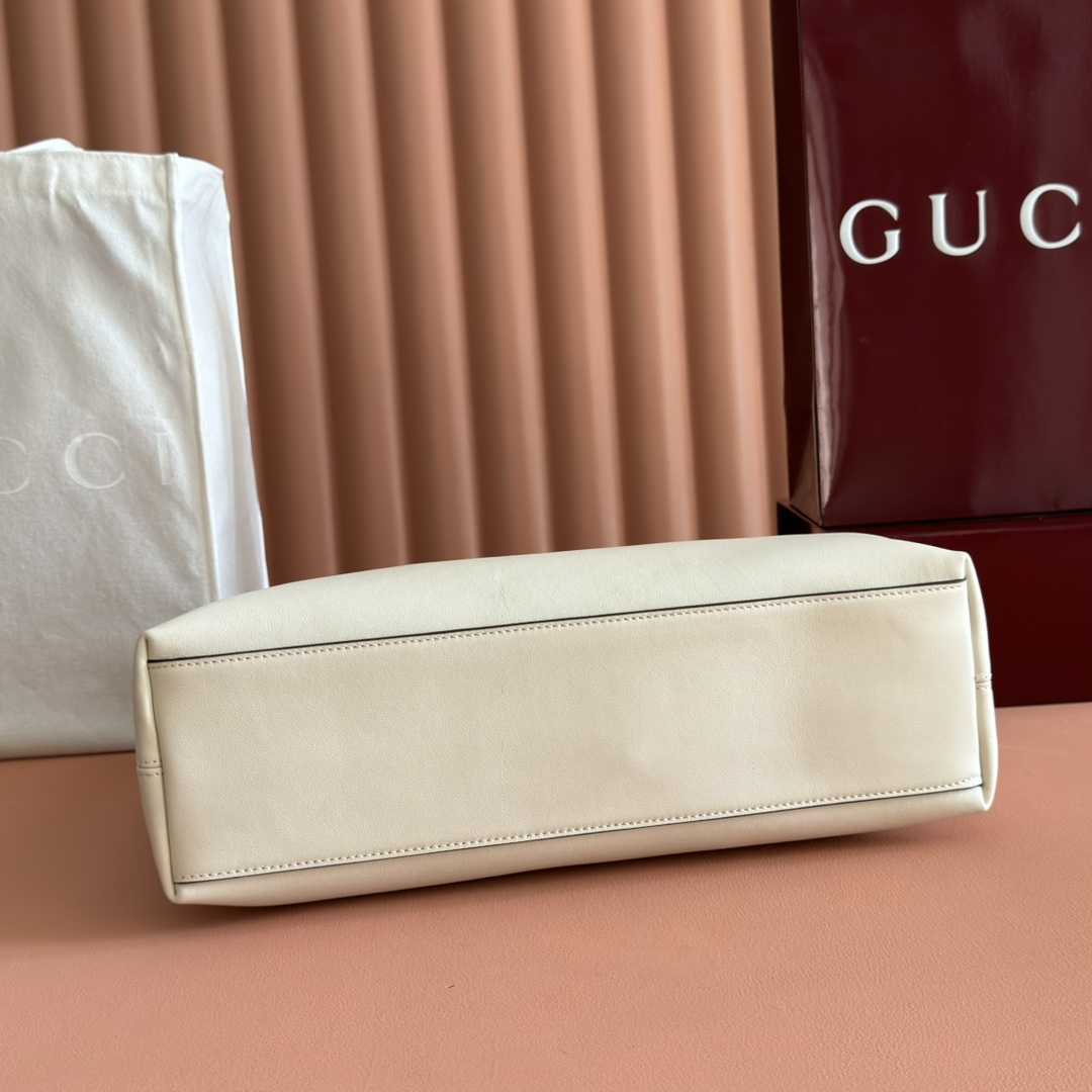 Gucci Beatrix White leather shoulder everyday