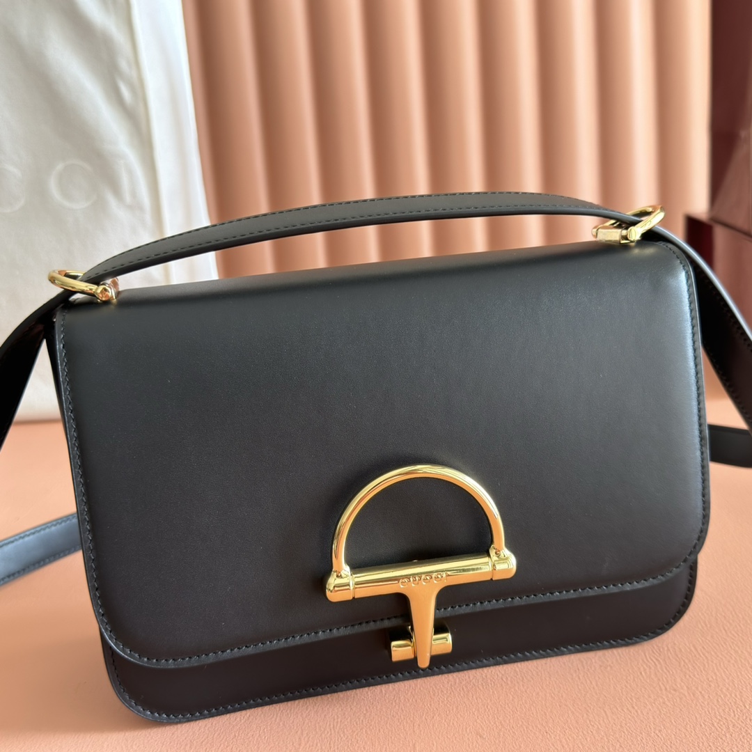 Gucci Siena Black shoulder everyday